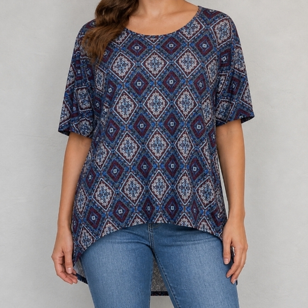 LULAROE Medium Irma Patterned Stretchy
